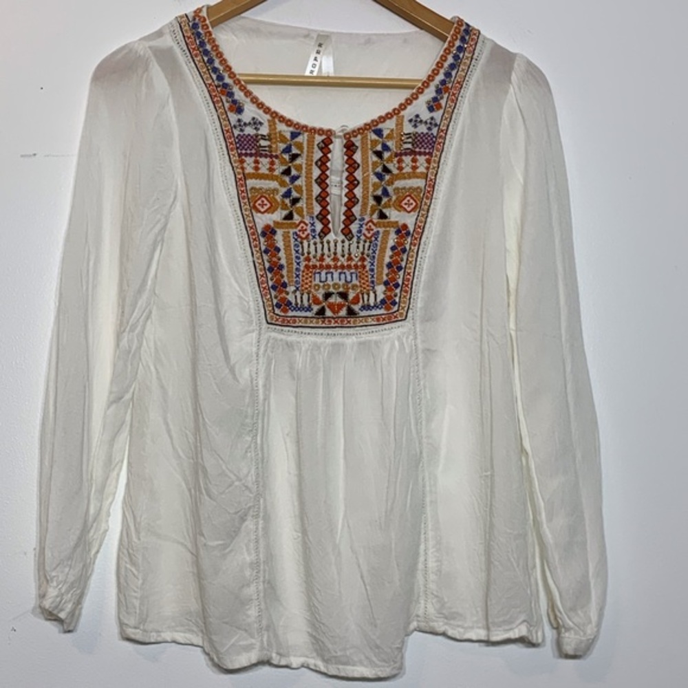 EUC White Roper Boho Embroidered and Beaded Blouse‎